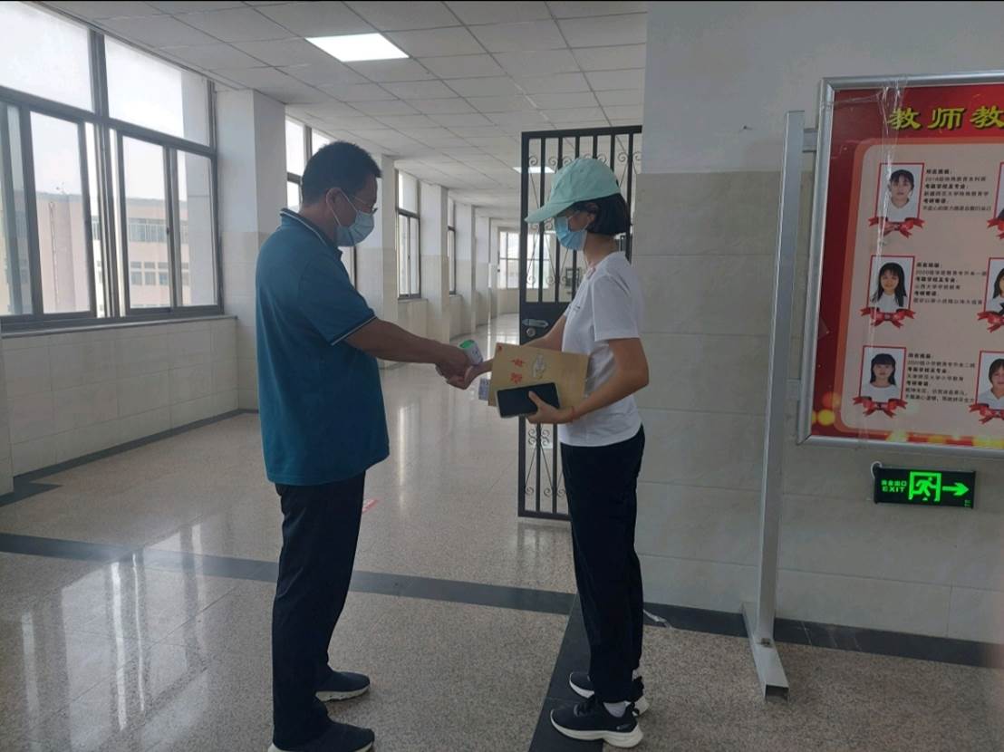 图示, 示意图
中度可信度描述已自动生成