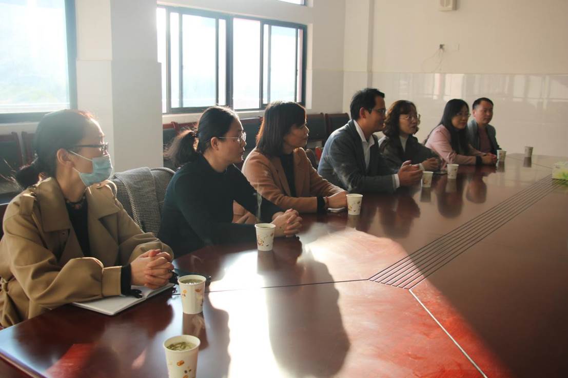 图示, 示意图
中度可信度描述已自动生成