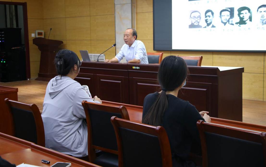 图示, 示意图
中度可信度描述已自动生成
