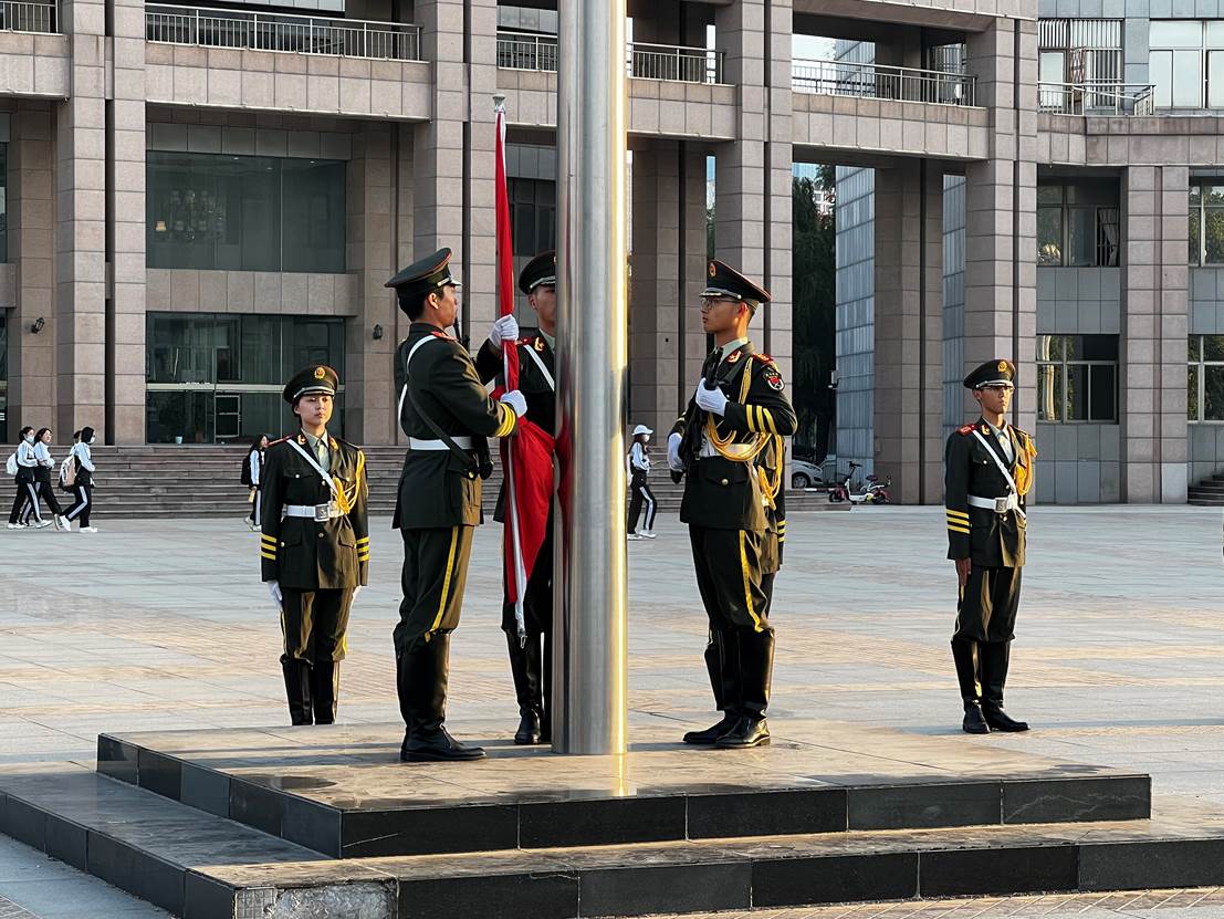 图示, 示意图
中度可信度描述已自动生成
